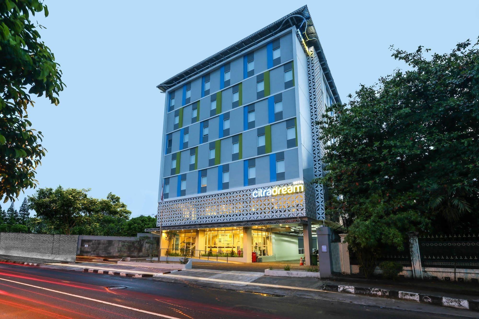 Hotel Citradream Tugu Yogyakarta Exterior foto